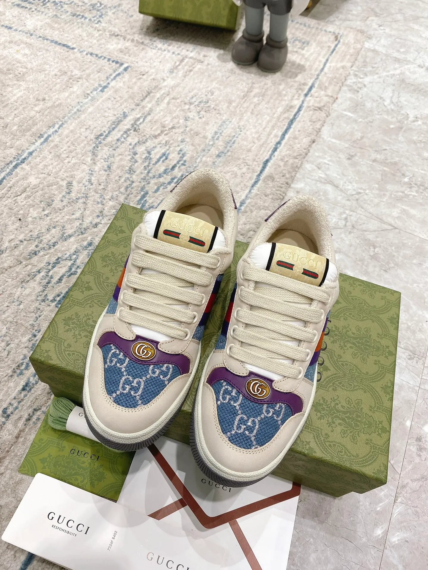 Gucci - Newly upgraded Gucci dirty shoes for couples 👫 2022 early spring new style... GG series distressed casual dirty shoes for the catwalk ⚠️⚠️ Original development and purchase level version... Metal double G crystal cylindrical logo... Gucci original pattern webbing... Exclusive color rubbed cowhide fabric, original terry cloth is delicate, soft and more comfortable and breathable, privately stamped two-color original TPU outsole (lower layer is wider, upper layer is narrower) Ready stock, matching packaging... 35-40/39-44 regular size 💰Female style 290 💰Male style 290